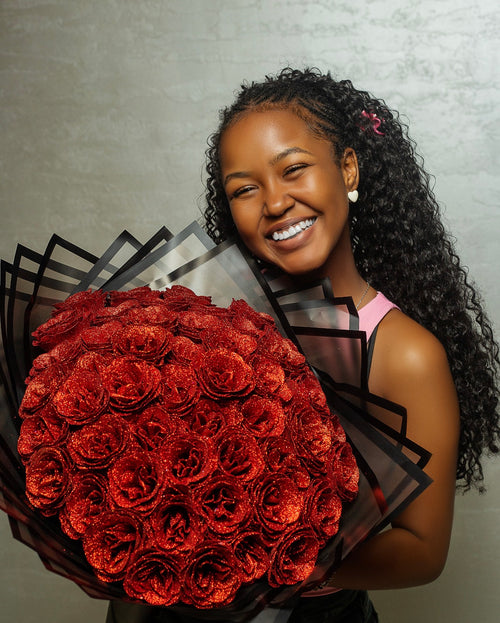 15 Glitter Roses Bouquet
